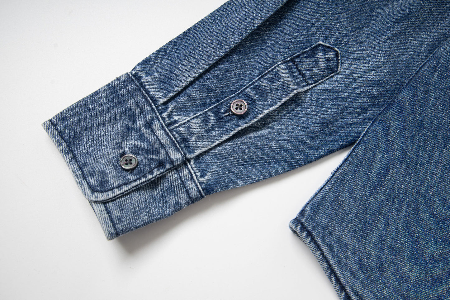 Ami Heart Logo Embroidered Denim Shirt 852