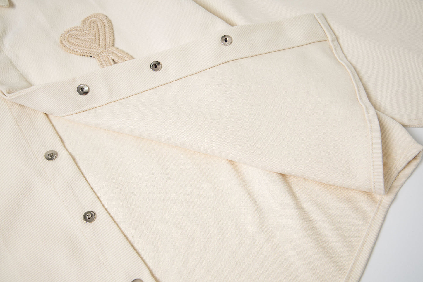 Ami Classic Heart Embroidered Cropped Denim Shirt 847